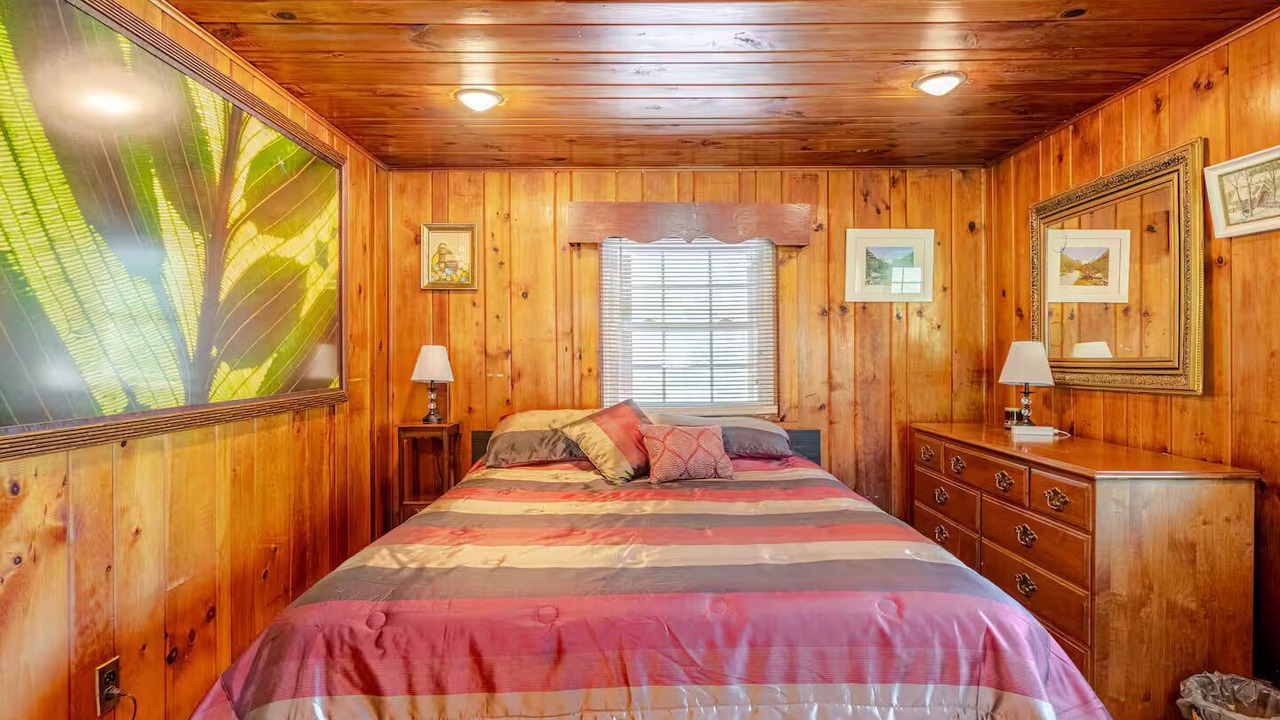 Photo of Bedroom in Hatfield