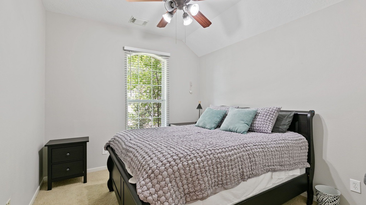 Photo of Bedroom in Pasadena