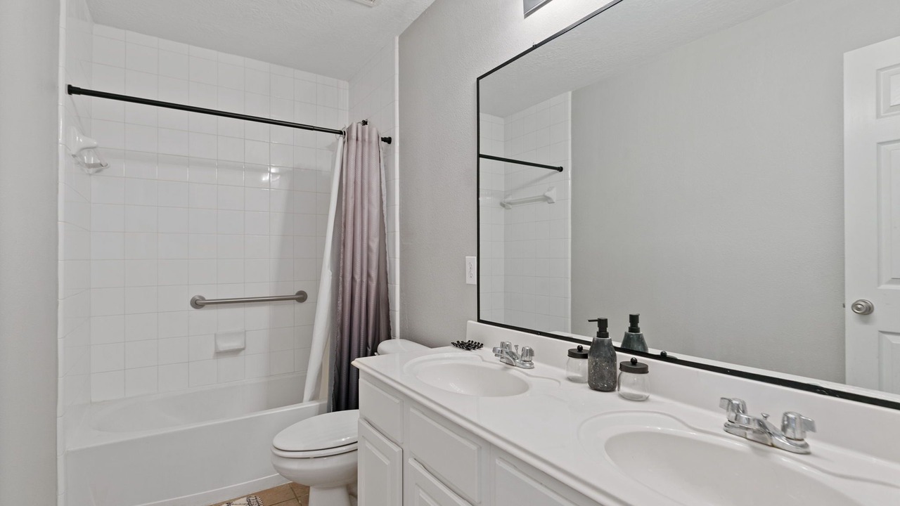 Photo of Bathroom in Pasadena