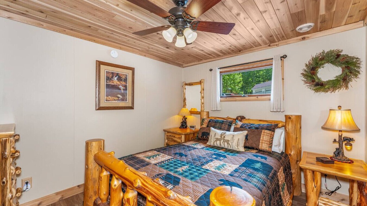 Photo of Bedroom in Phelps