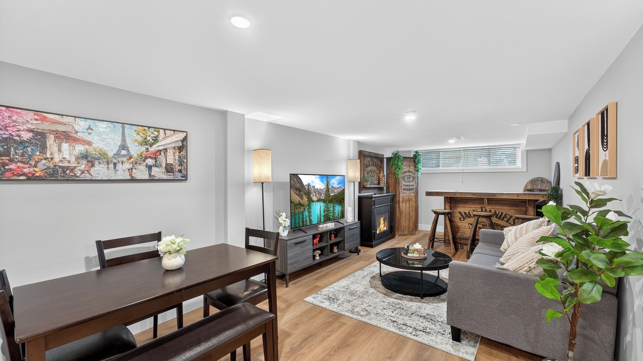 Photo of Livingroom in Kingston