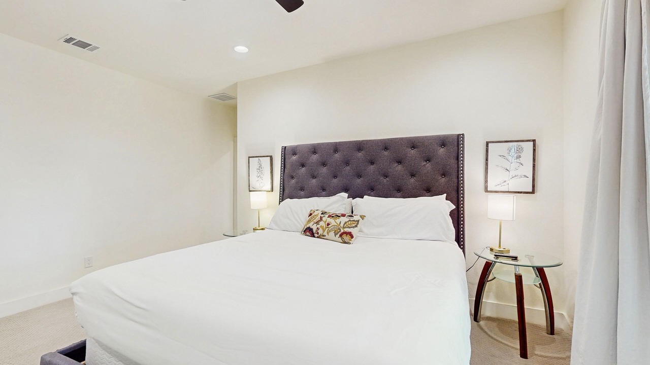 Photo of Bedroom in Highland Park