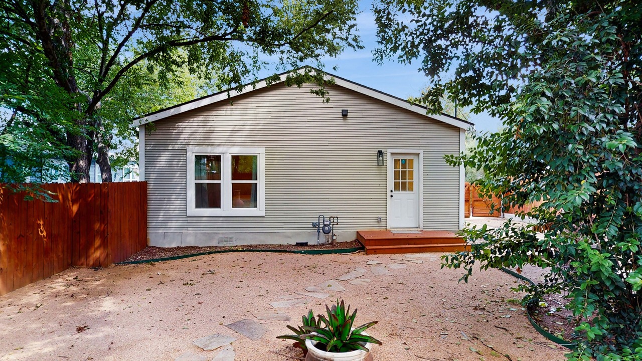 Photo of Outdoor in Highland Park