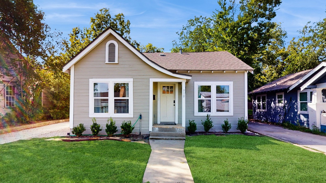 Photo of Outdoor in Highland Park