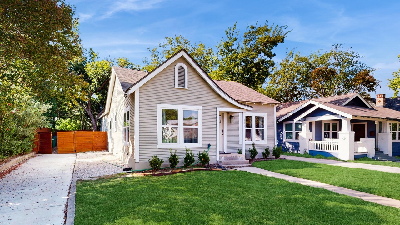 Photo of Outdoor in Highland Park