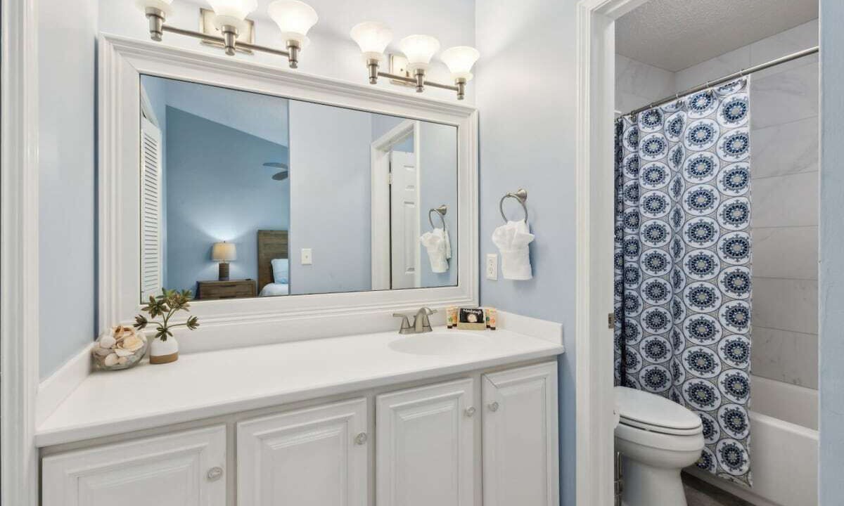 Photo of Bedroom in American Beach
