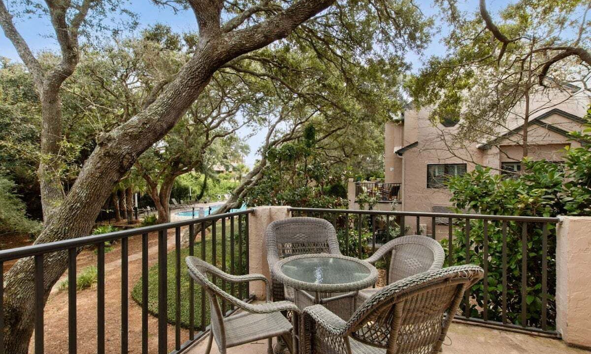 Photo of Patio Balcony in American Beach