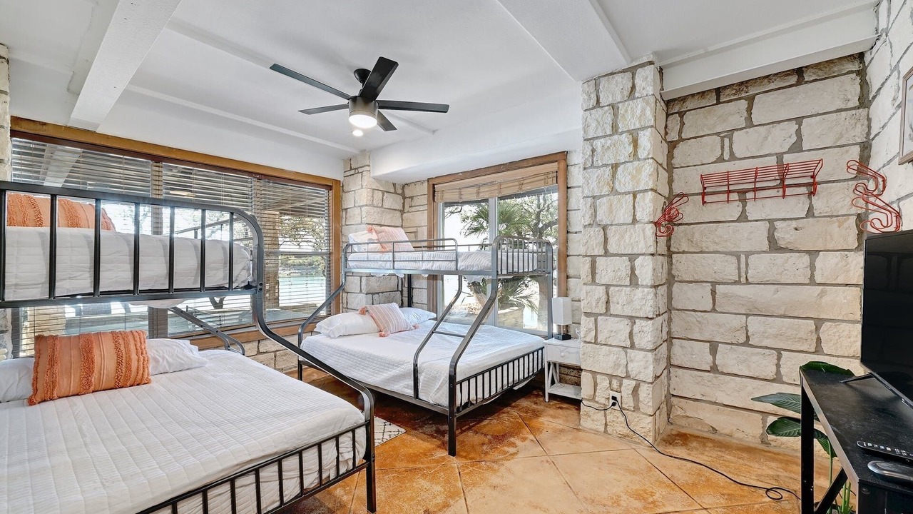Photo of Bedroom in Circle J Ranch Lakeside