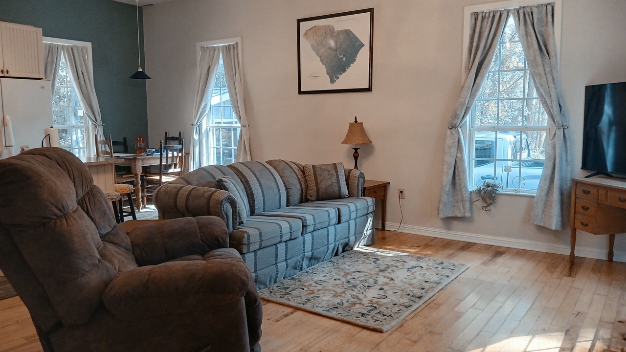 Photo of Livingroom in Pineland