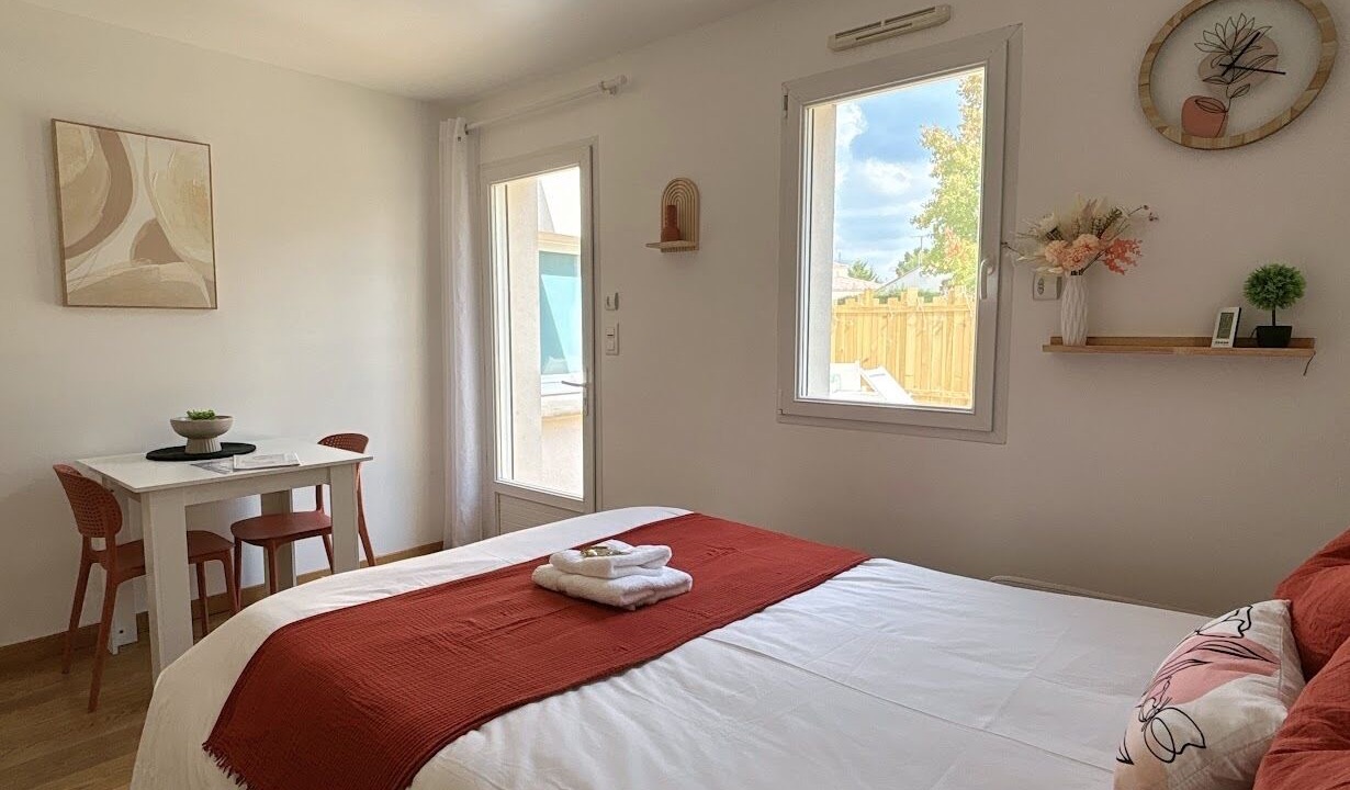 Photo of Bedroom in Mouilleron-le-Captif