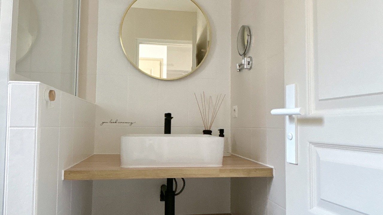 Photo of Bathroom in Mouilleron-le-Captif