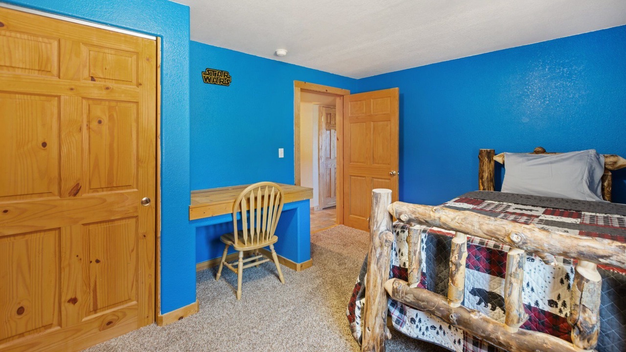 Photo of Bedroom in Divide