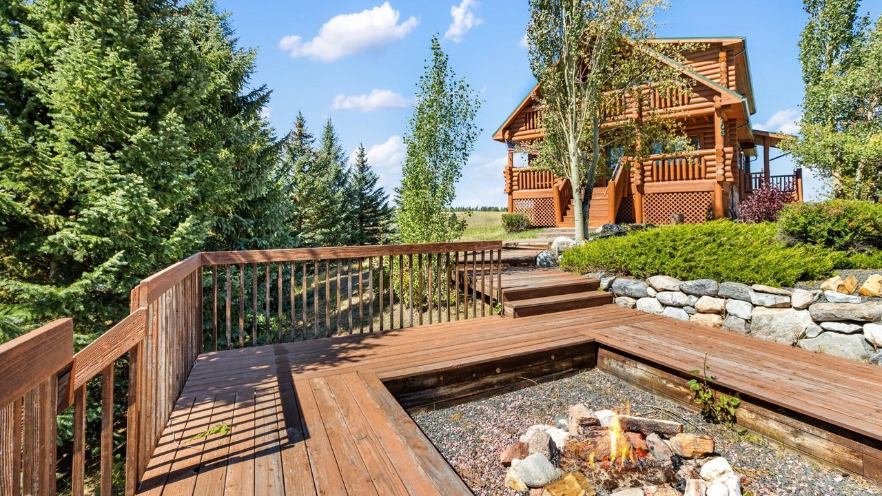 Photo of Patio Balcony in Divide