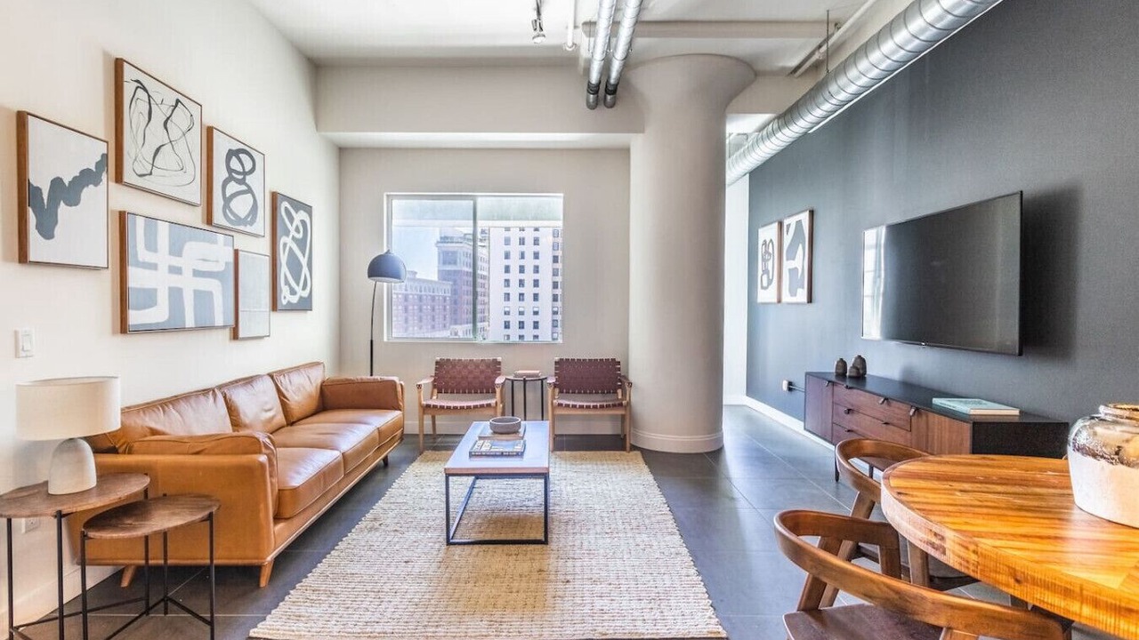 Photo of Livingroom in Historic Core