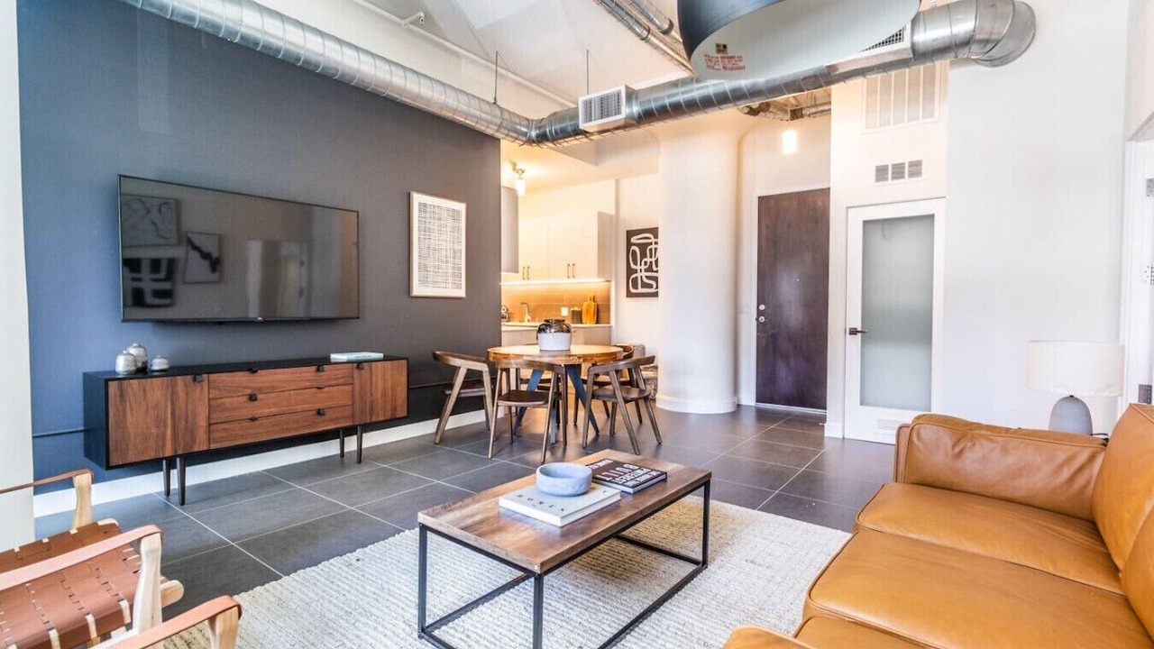 Photo of Livingroom in Historic Core