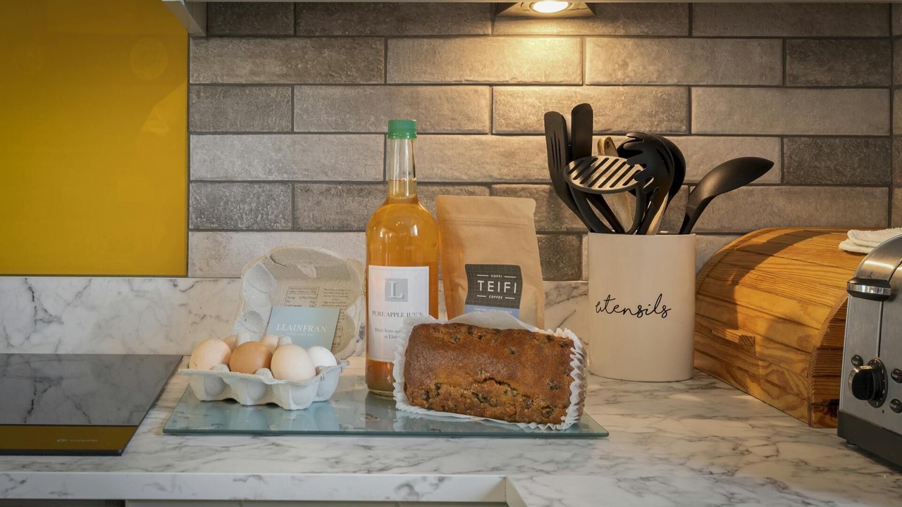 Photo of Others in Llandyssiliogogo