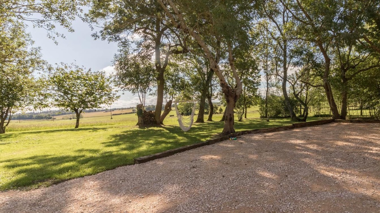 Photo of Outdoor in Lahage