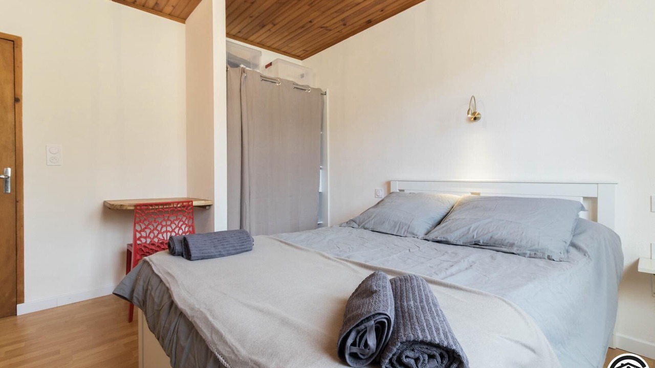 Photo of Bedroom in Lahage