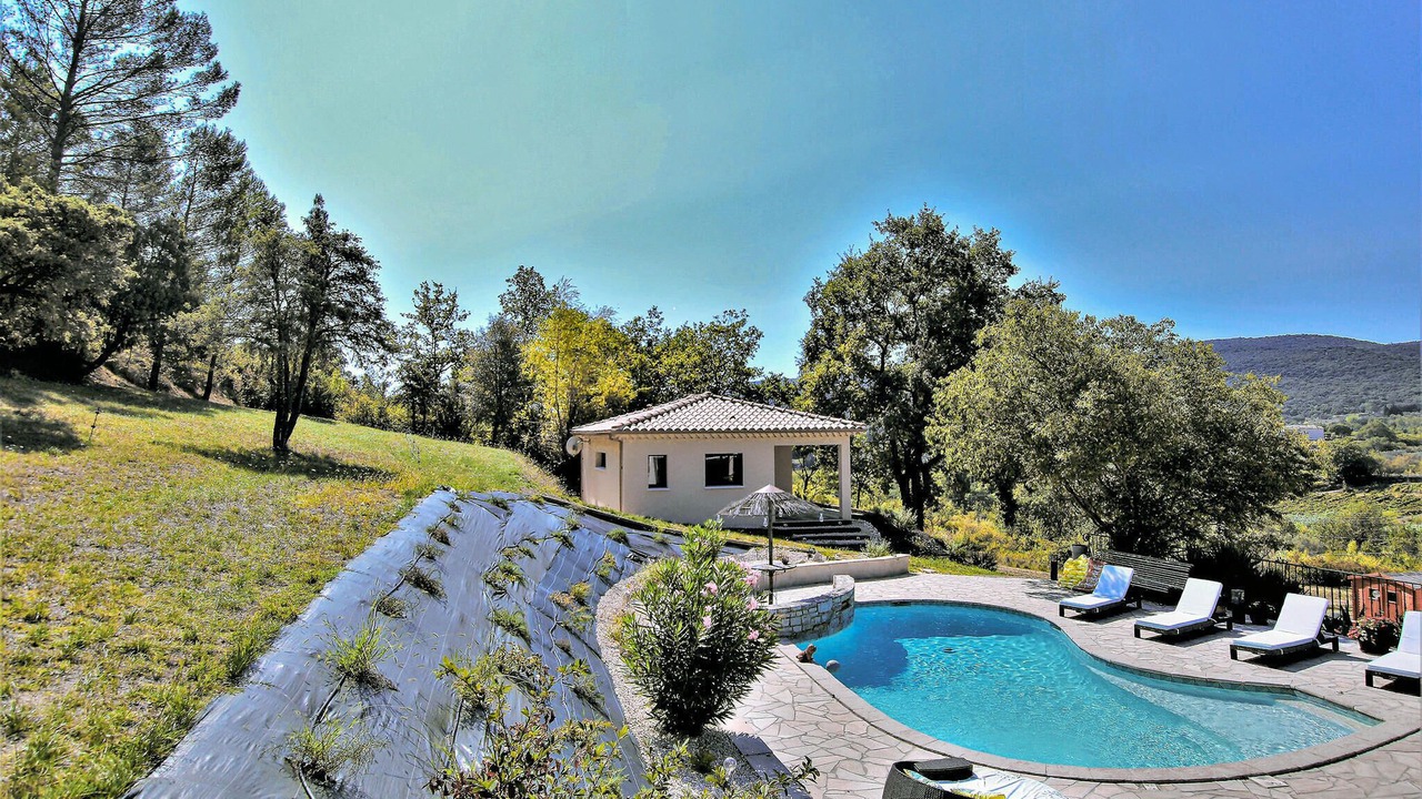 Photo of Outdoor in Saint-Montan