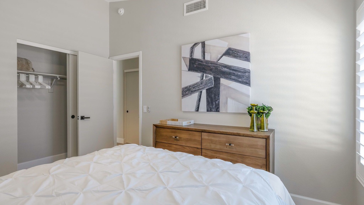 Photo of Bedroom in Palm Valley