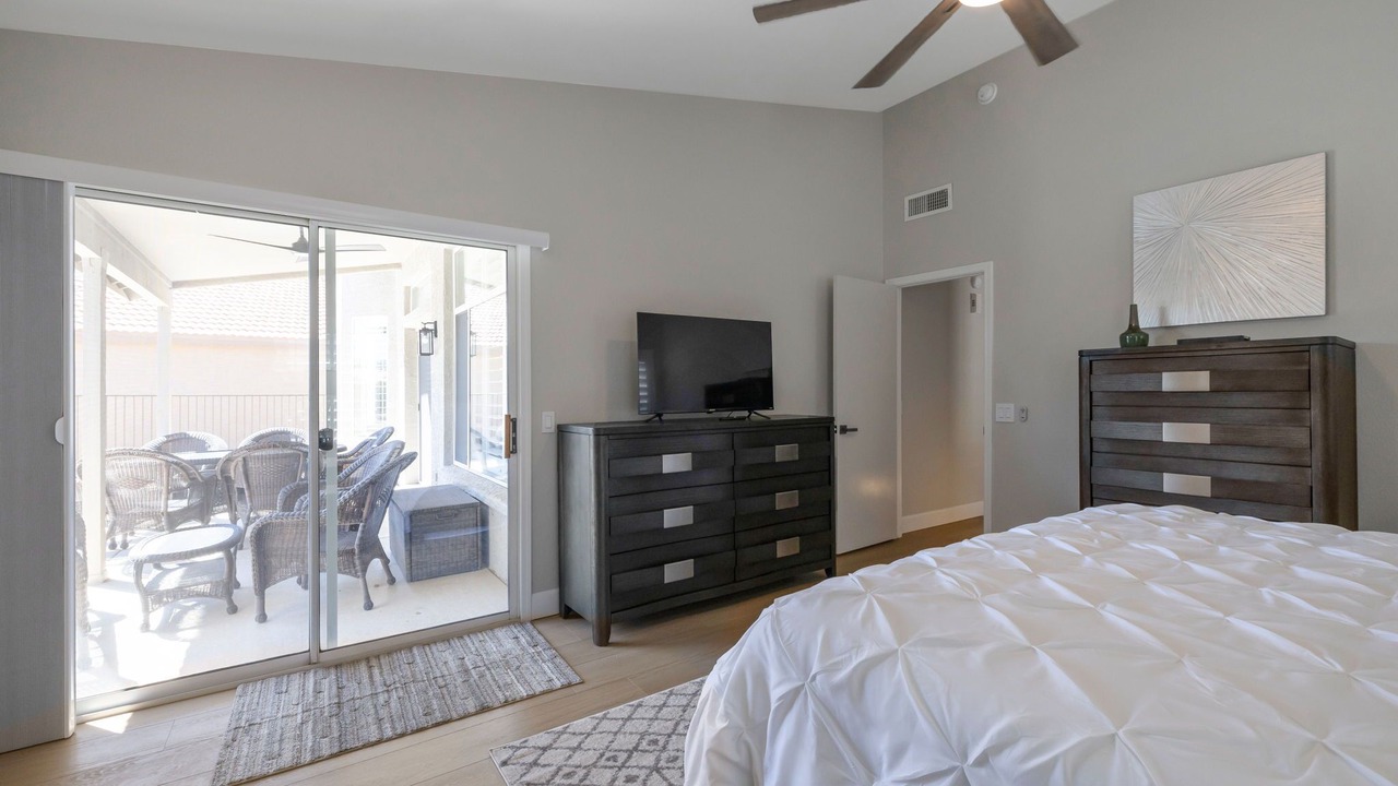 Photo of Bedroom in Palm Valley