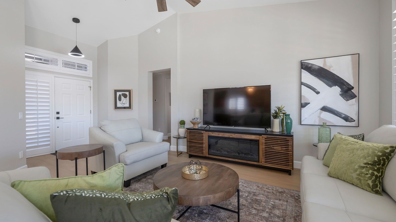 Photo of Livingroom in Palm Valley