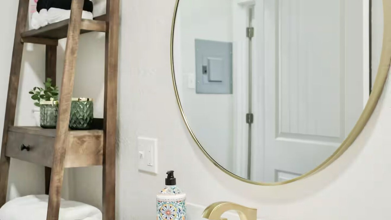 Photo of Bathroom in Government Hill
