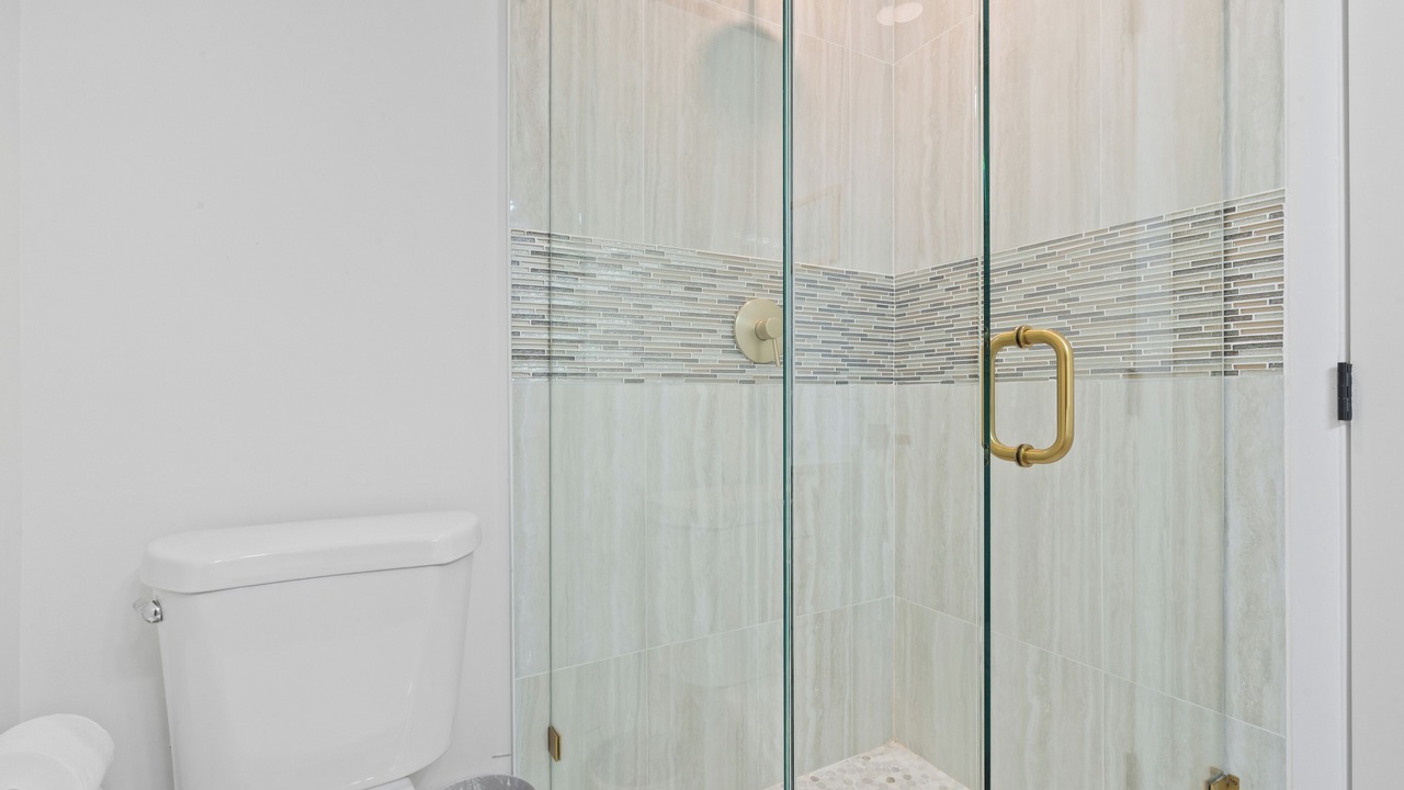 Photo of Bathroom in Oakland Park