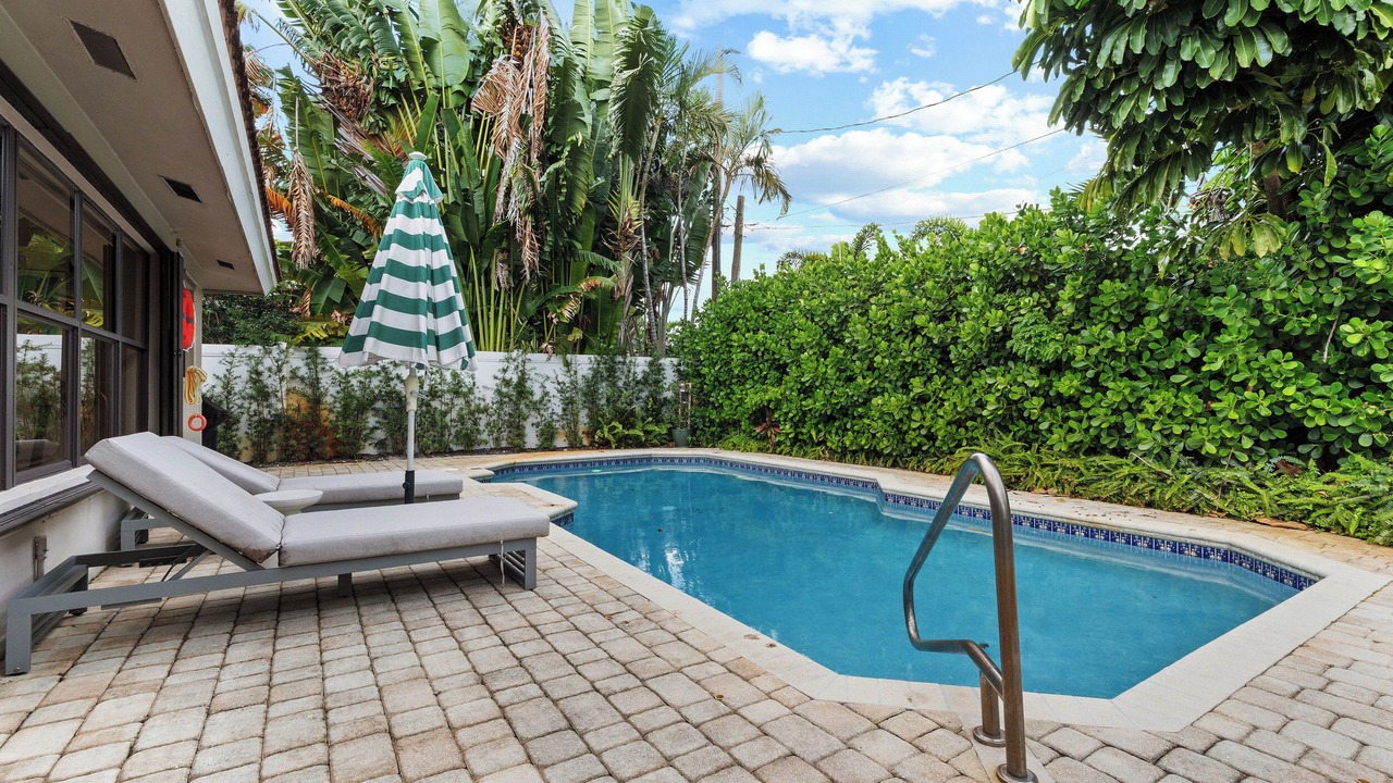 Photo of Outdoor in Oakland Park