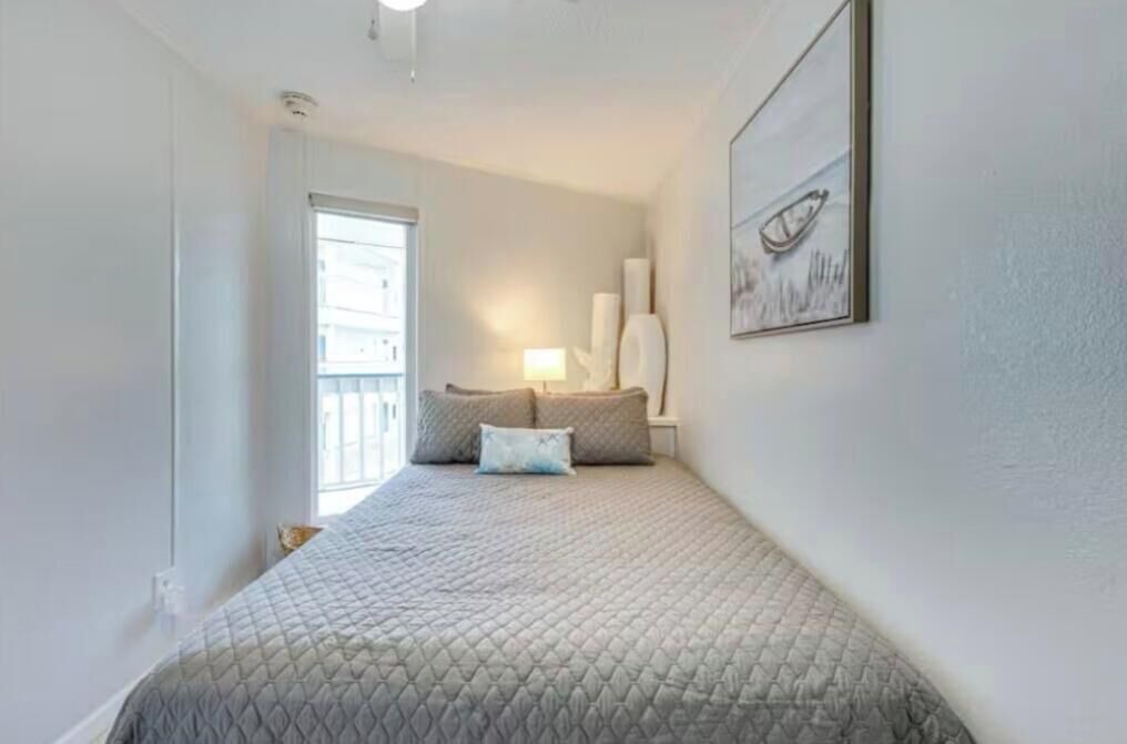 Photo of Bedroom in North Beach