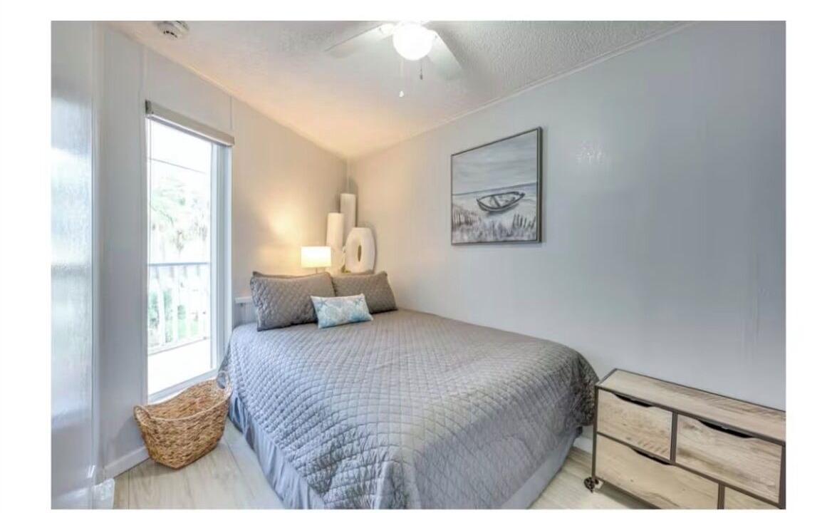 Photo of Bedroom in North Beach