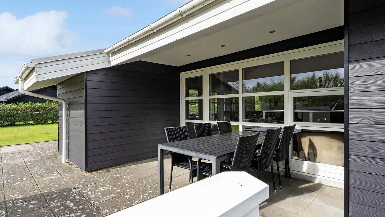 Photo of Others in Skaven Strand