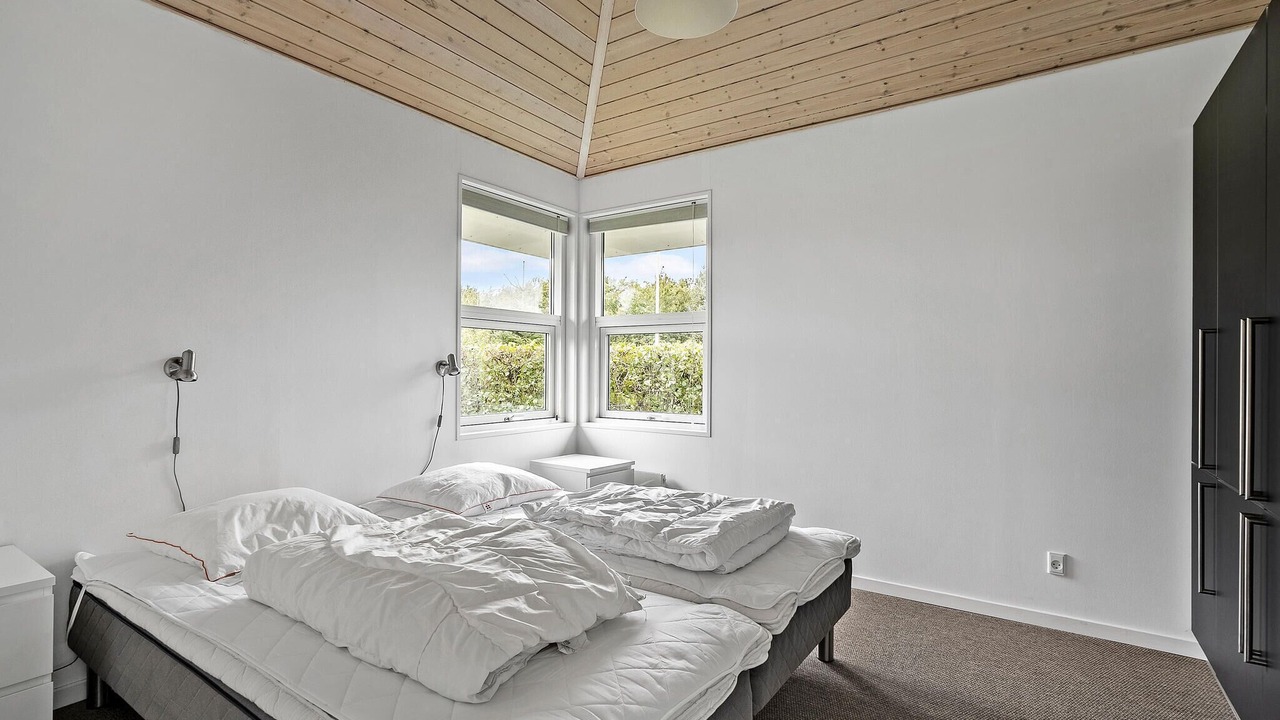 Photo of Others in Skaven Strand