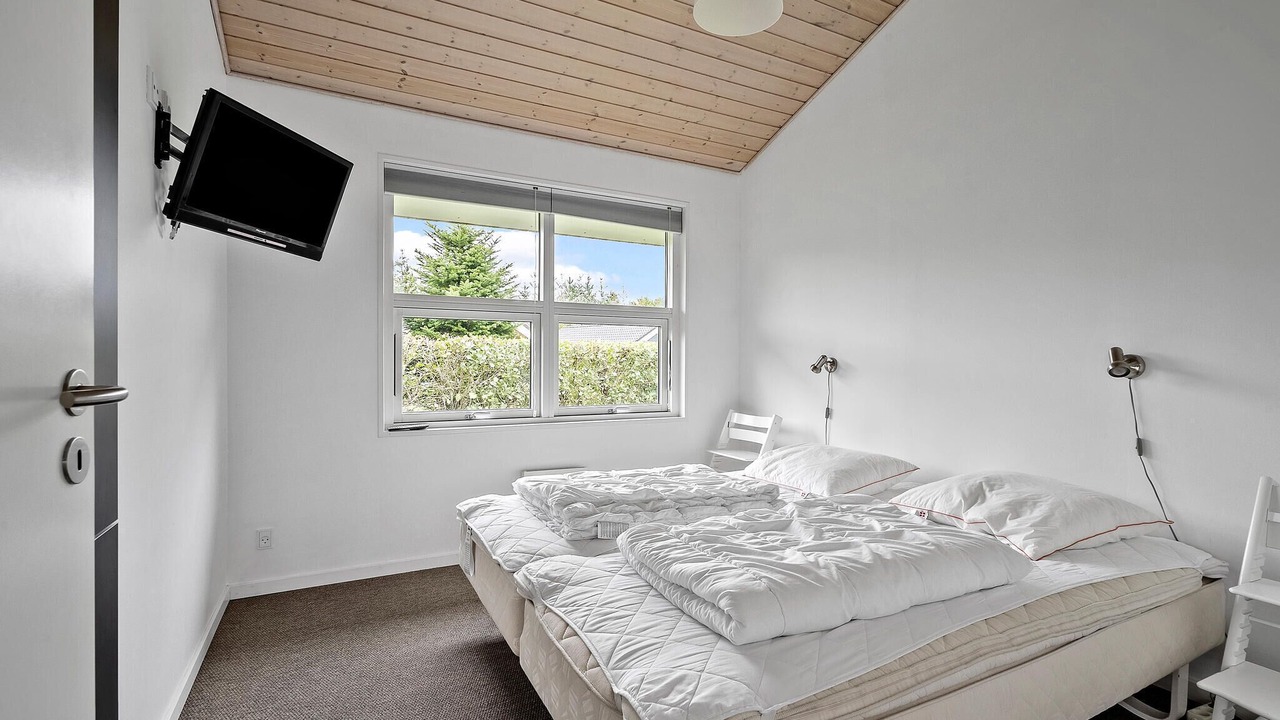 Photo of Others in Skaven Strand