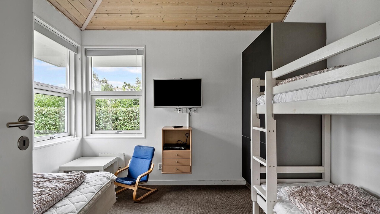 Photo of Others in Skaven Strand