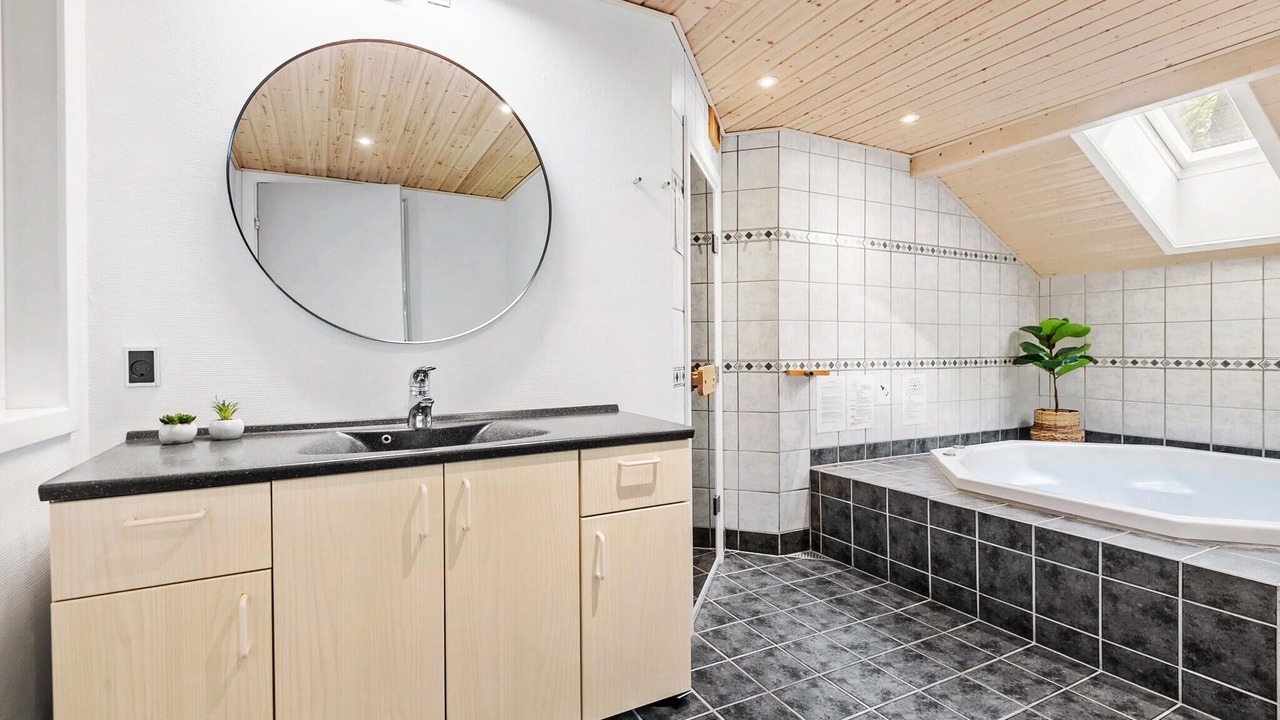 Photo of Bathroom in Ansager