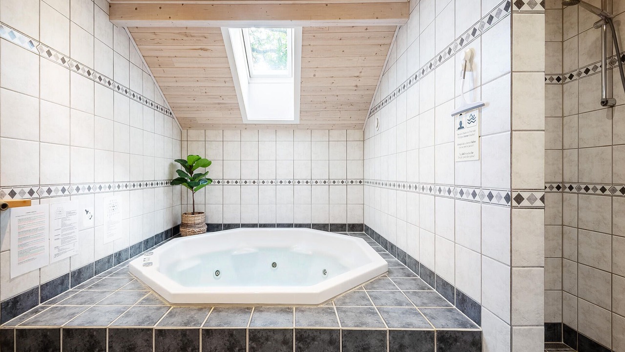 Photo of Bathroom in Ansager
