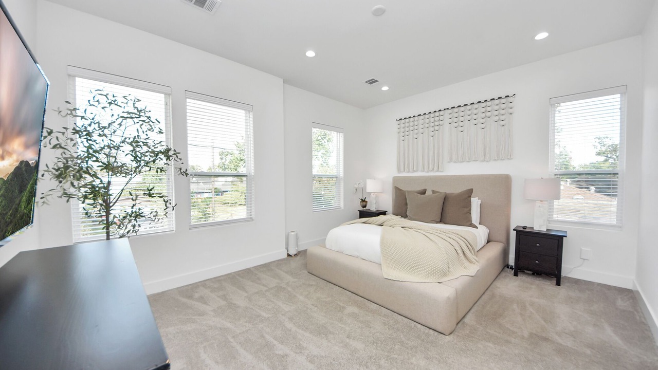 Photo of Bedroom in Northside