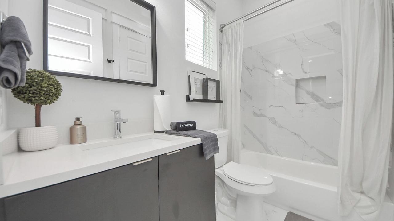 Photo of Bathroom in Northside