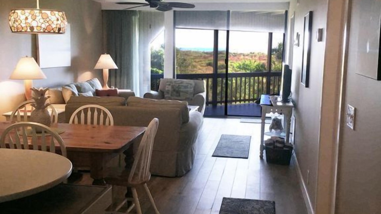 Photo of Livingroom in Butler Beach