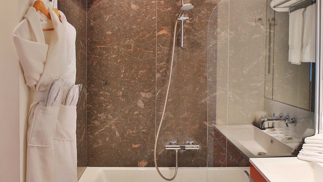 Photo of Bathroom in Montmartre