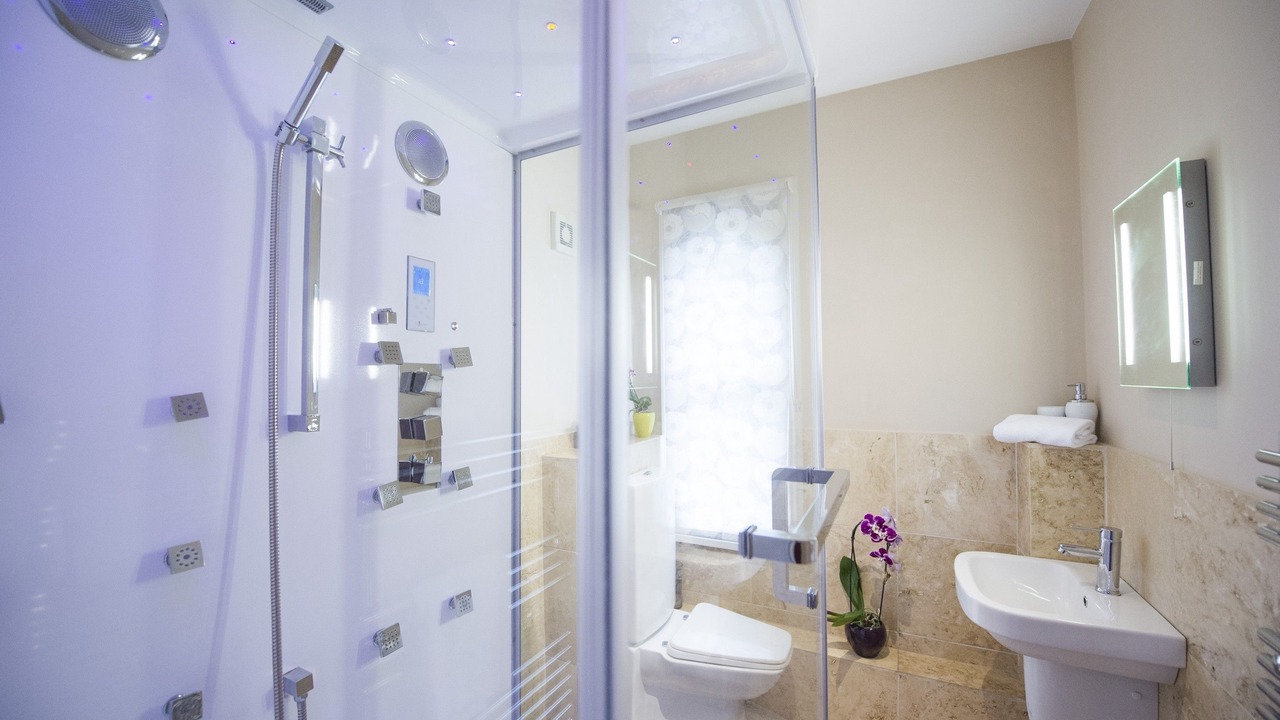 Photo of Bathroom in Chester