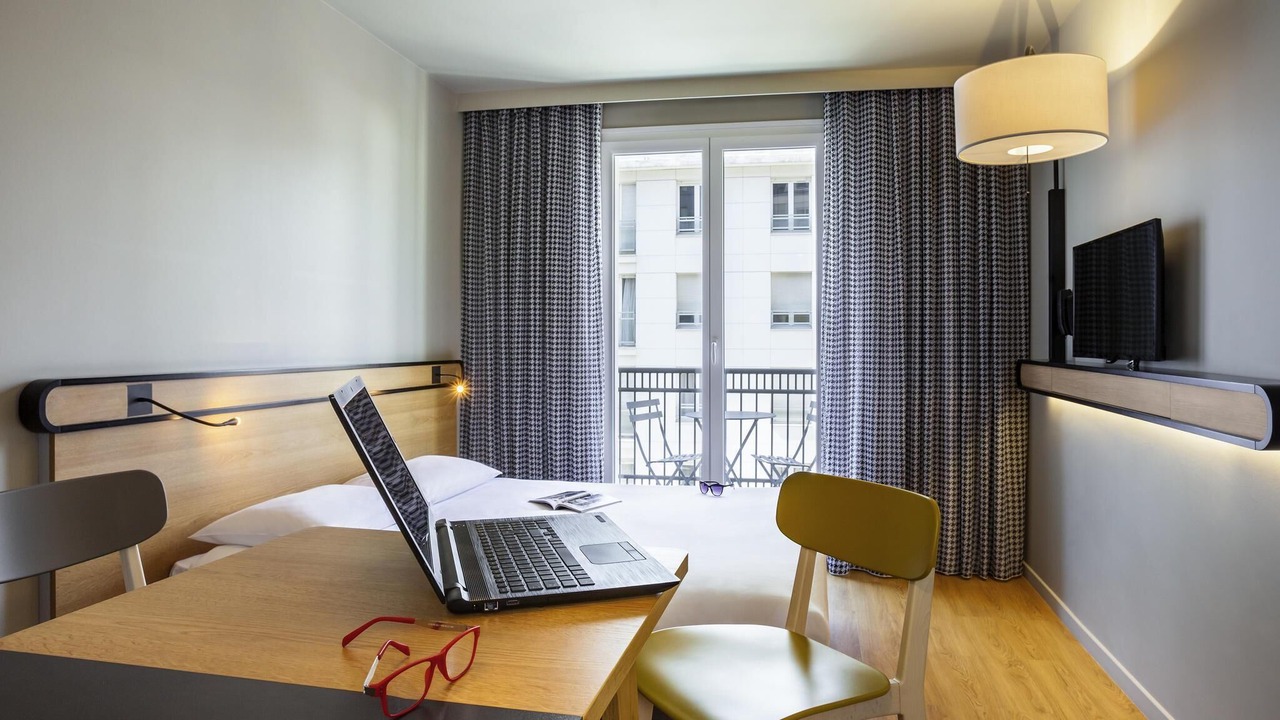 Photo of Bedroom in Puteaux