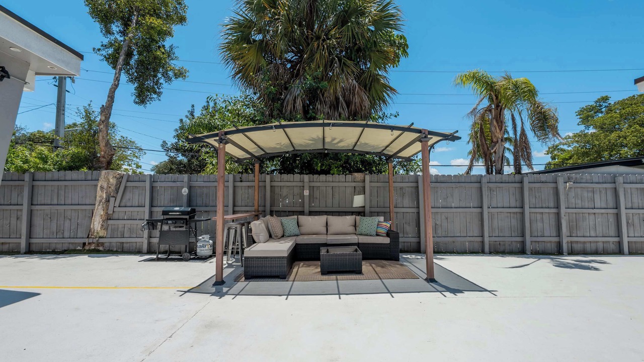 Photo of Patio Balcony in Croissant Park