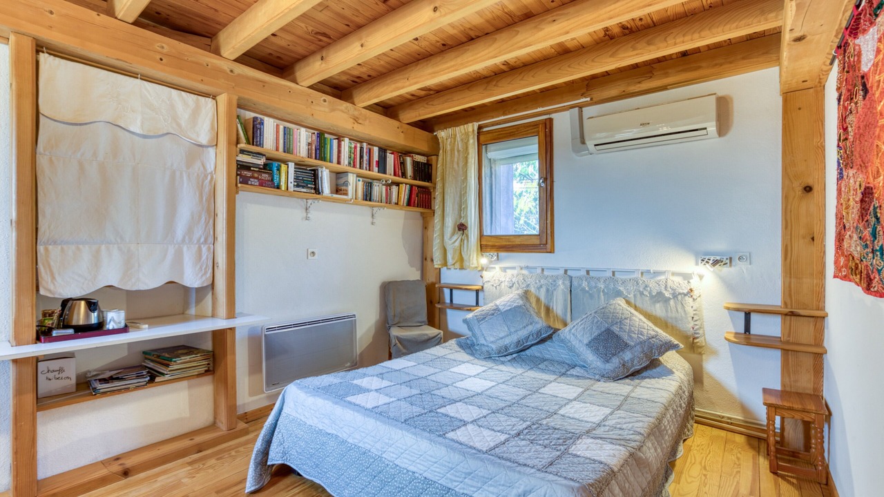 Photo of Bedroom in Saint-Pargoire