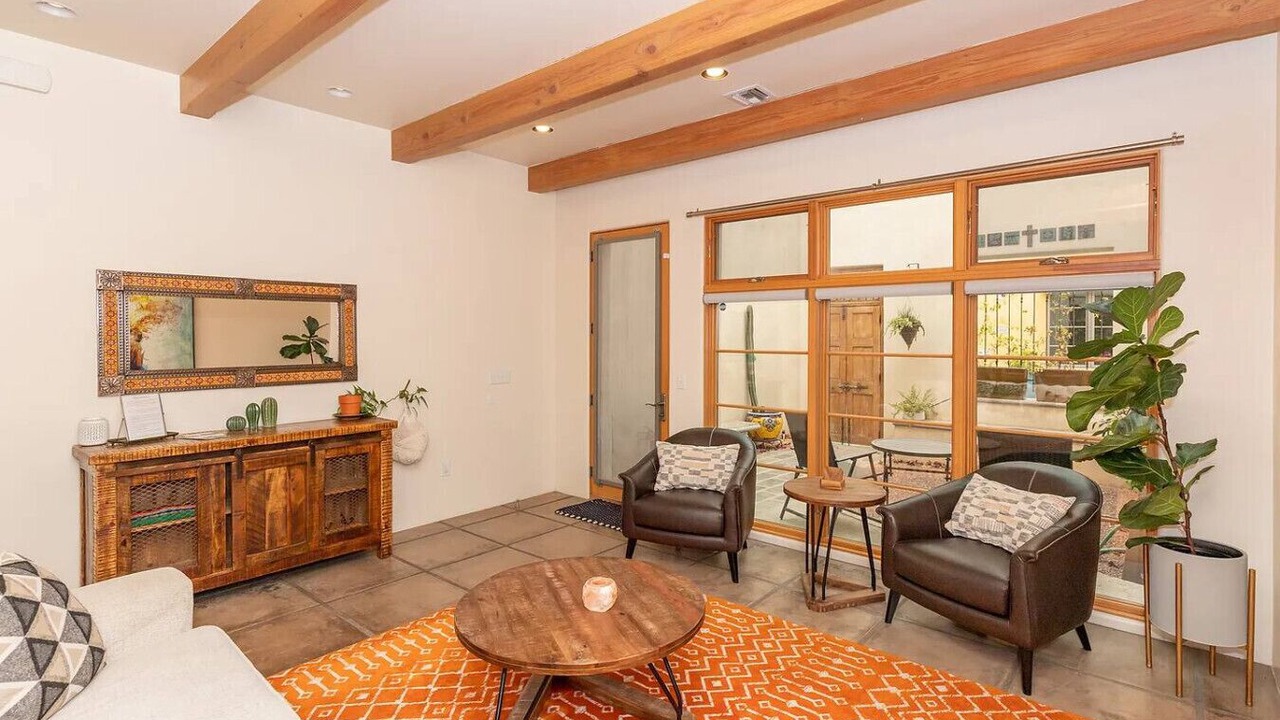 Photo of Livingroom in Menlo Park