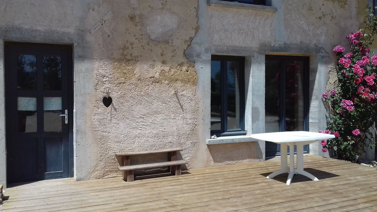 Photo of Patio Balcony in Faverges-de-la-Tour