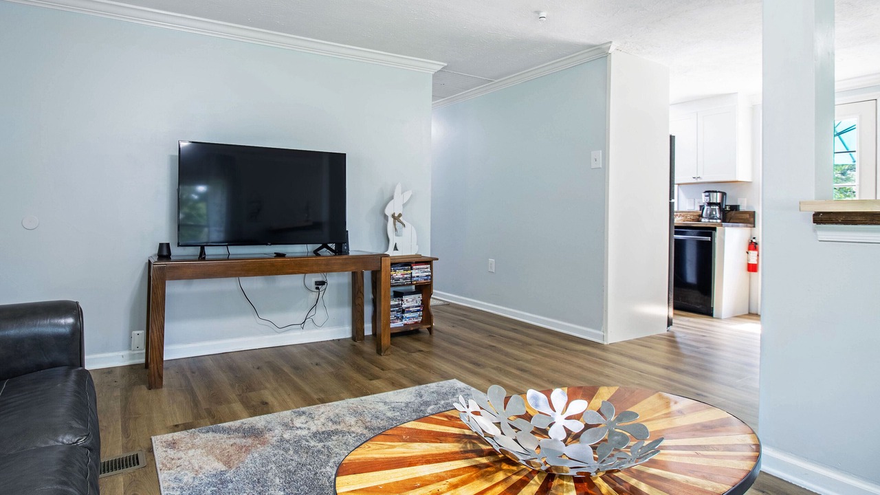 Photo of Livingroom in Luray
