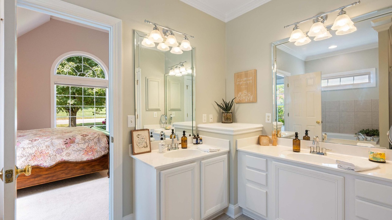 Photo of Bathroom in Thompson's Station