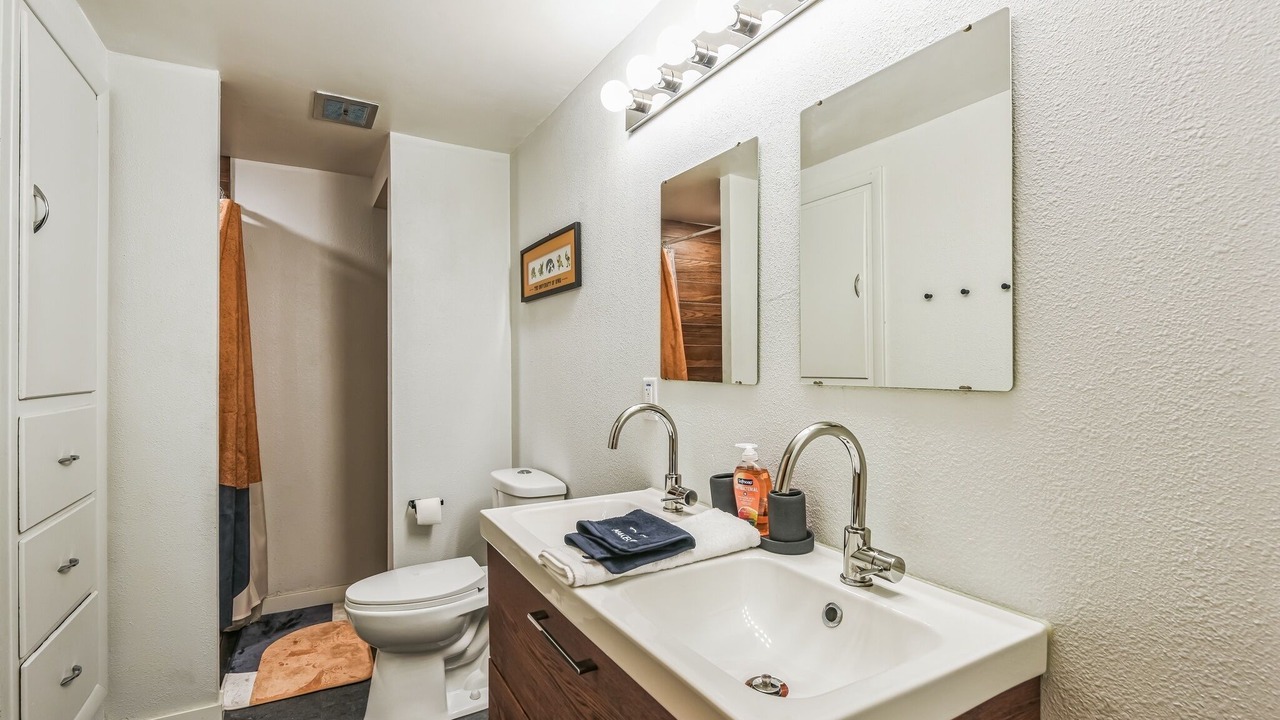 Photo of Bathroom in University Heights
